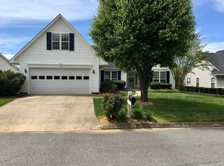 95 Stonehollow Rd, Fletcher, NC 28732