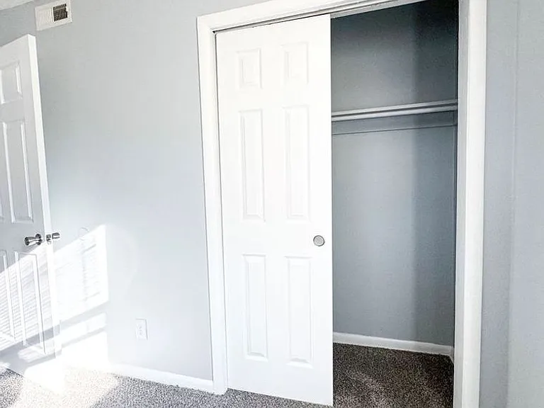 Garfield Vista Apartments — Photo 19