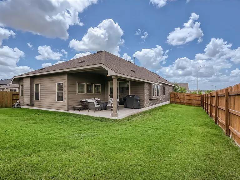 7301 Coit Rd — Photo 23