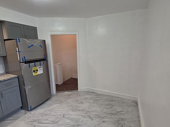 5th image of 946 E Sanger St Floor 2