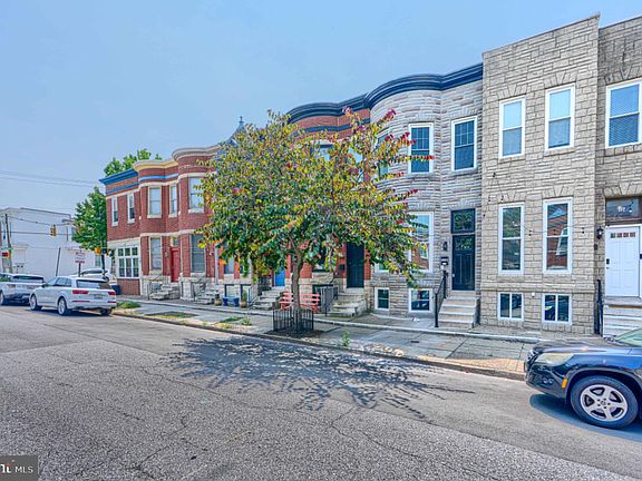 3rd image of 110 N Lakewood Ave