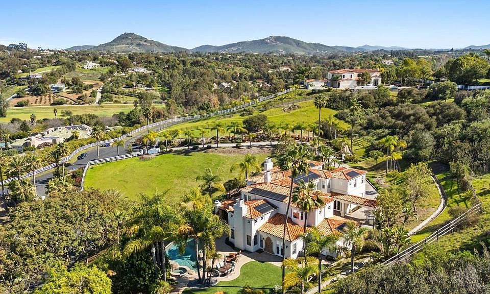 1st image of 3376 Calle Tres Vistas