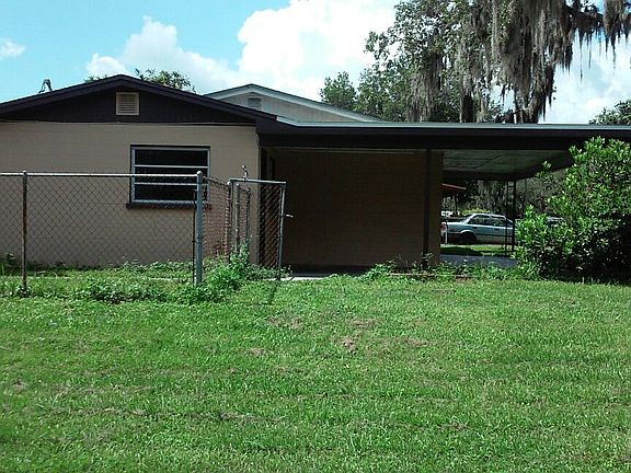2nd image of 831 Lorri Ave