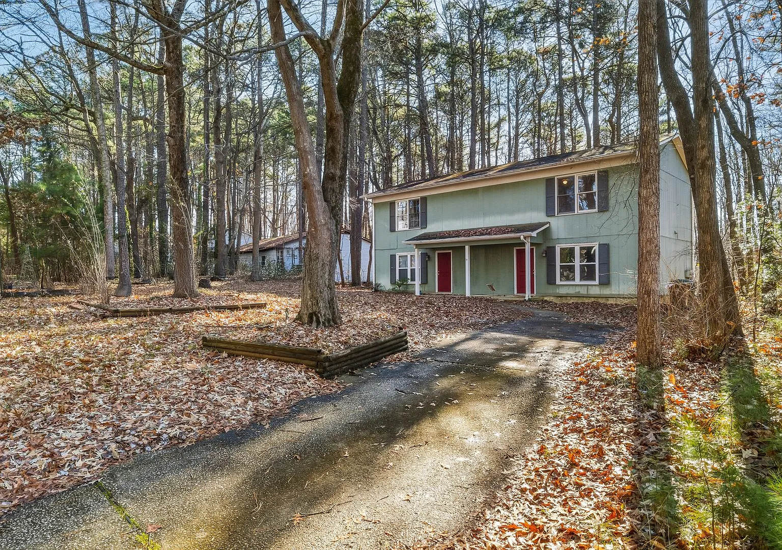 2be /1.5ba Duplex Near Downtown Cary — Photo 1