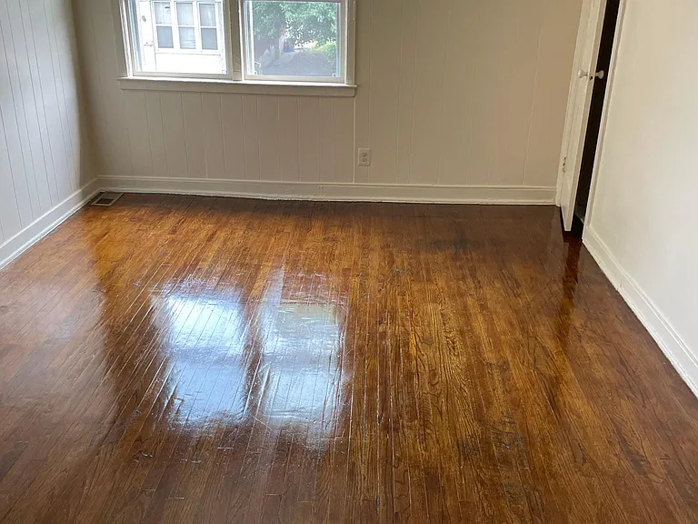 1139 Empire Ave #B — Photo 2