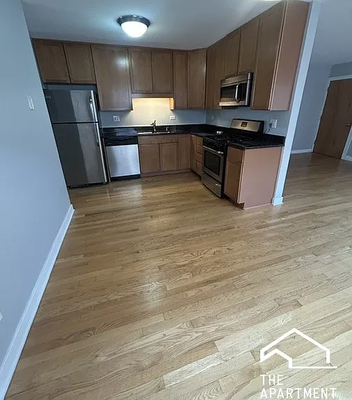 317 Wisconsin Ave #3C — Photo 2