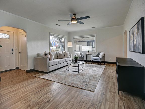 3rd image of 21 N Barker Rd