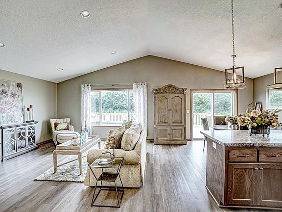 4th image of 25171 Koala Ave