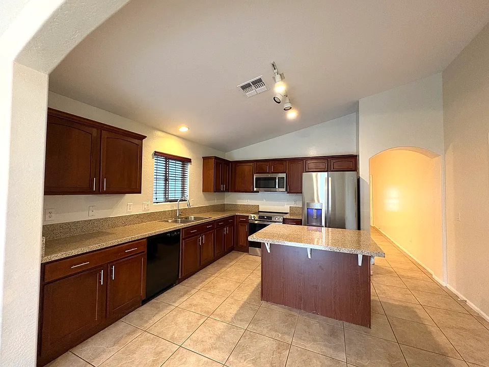 3949 W Kesler Pl