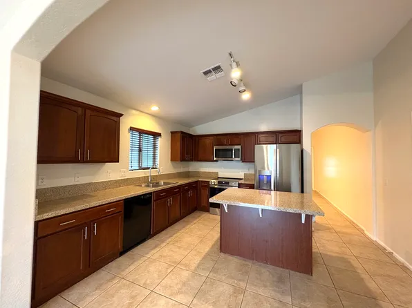 3949 W Kesler Pl, Chandler, AZ 85226