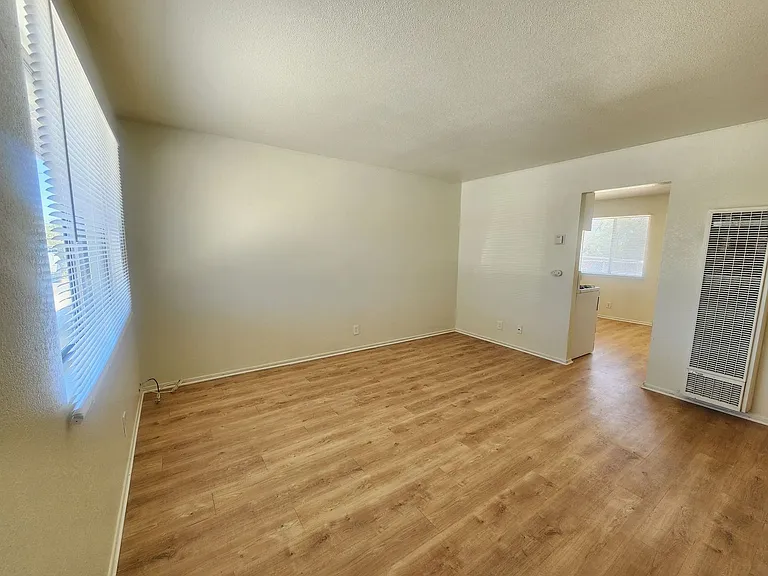 6621 Palo Verde Ave — Photo 2