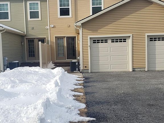 2nd image of 4 Linden Ln