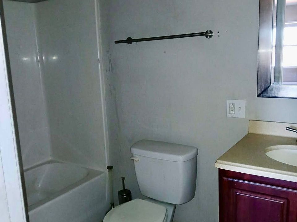 1st image of 1628 7th Ave #10