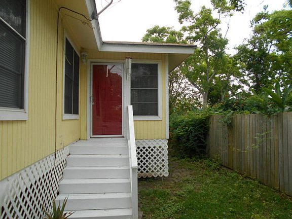 4th image of 624 S Magnolia St