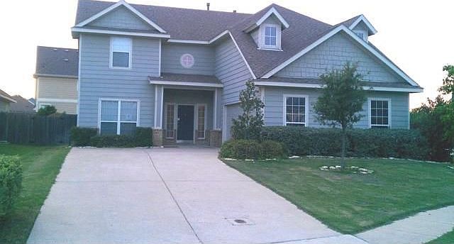 1st image of 1104 Lazy Ln