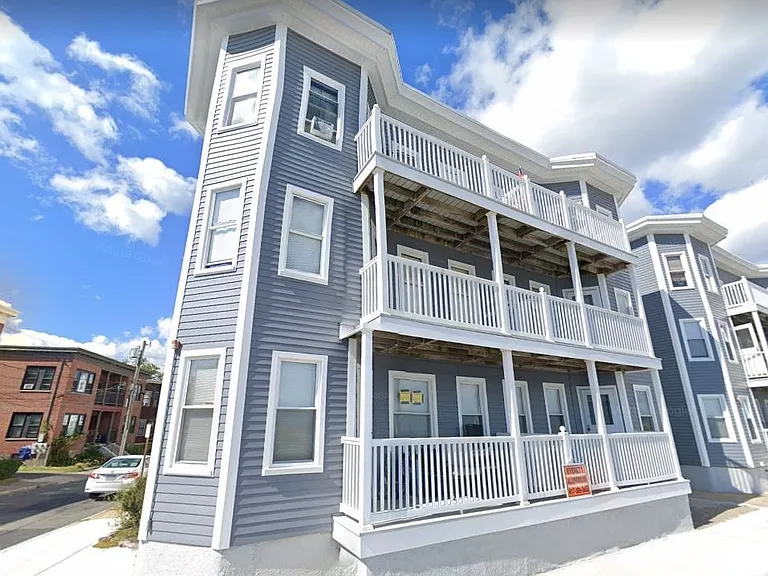88 Winthrop Shore Dr #2 — Photo 12