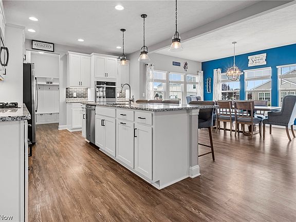 4th image of 37505 Hunter Lake Dr
