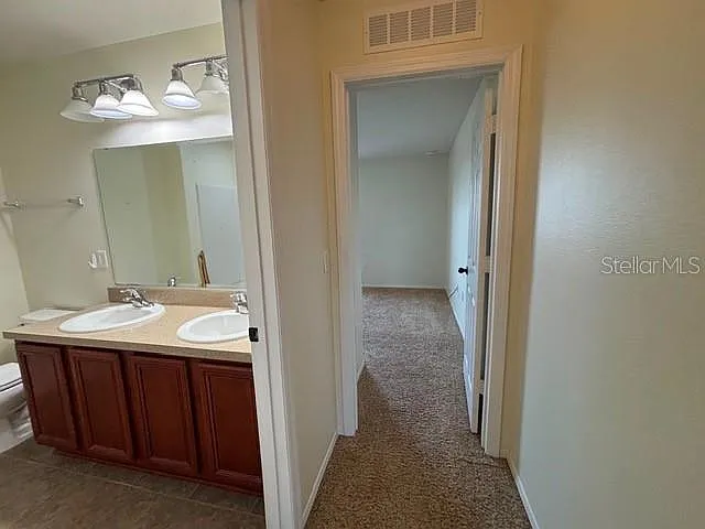 11844 Chateaubriand Ave — Photo 32