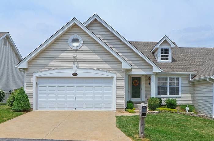 1st image of 3891 Oaklin Dr