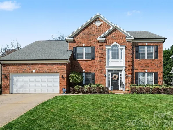 523 Whitehead Ct, Fort Mill, SC 29708