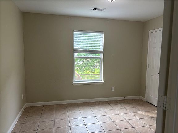 4th image of 1206 4th St
