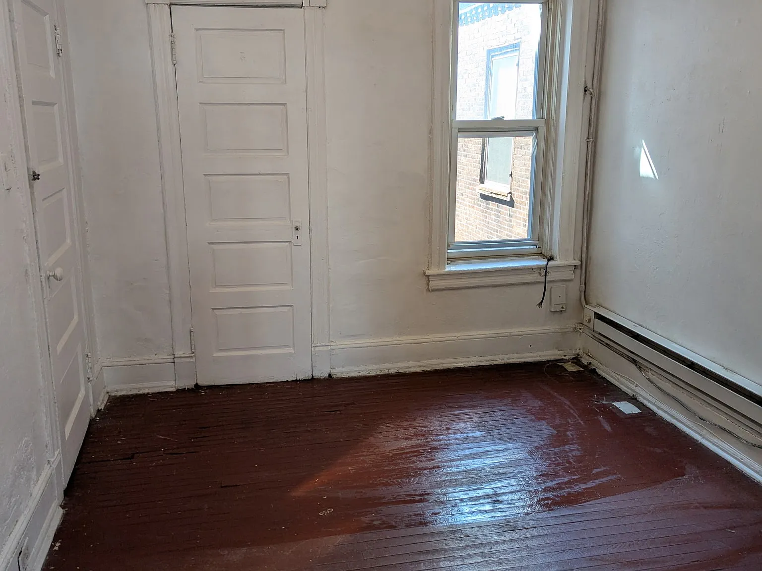 1 bed, $1,050 — Photo 3