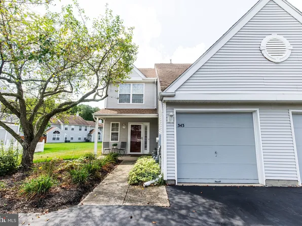 343 Birch Hollow Dr, Bordentown, NJ 08505