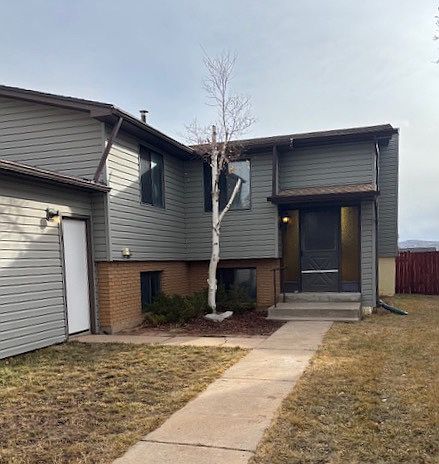 1st image of 124 Sandstone Dr #1