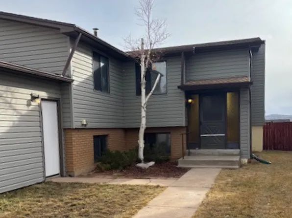 124 Sandstone Dr #1, Evanston, WY 82930