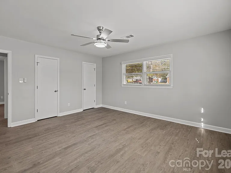 1853 Lakedell Dr — Photo 15