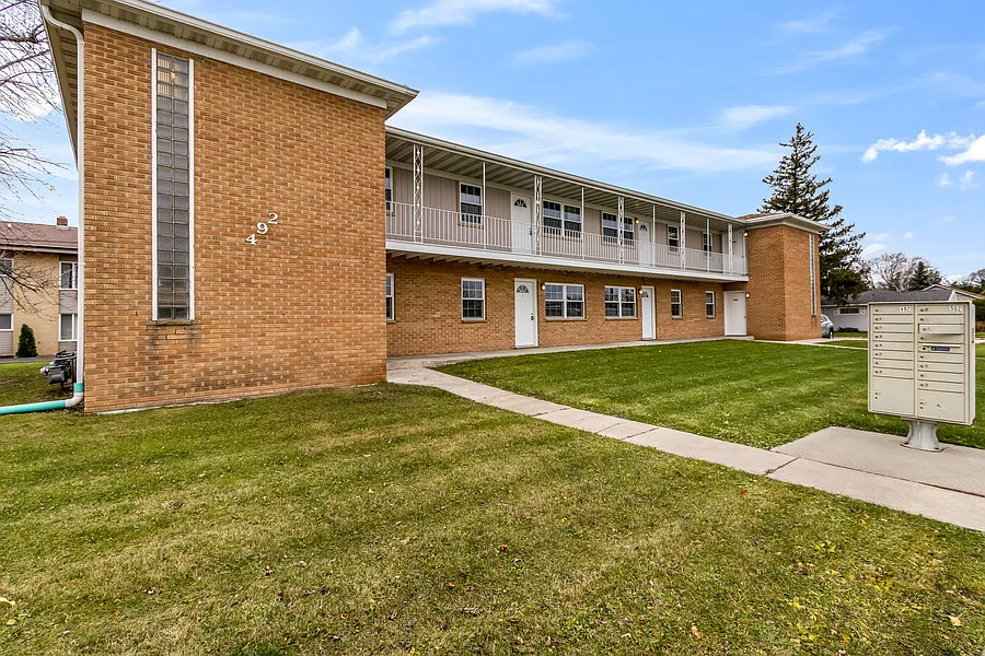 492 E Merrill Ave #6