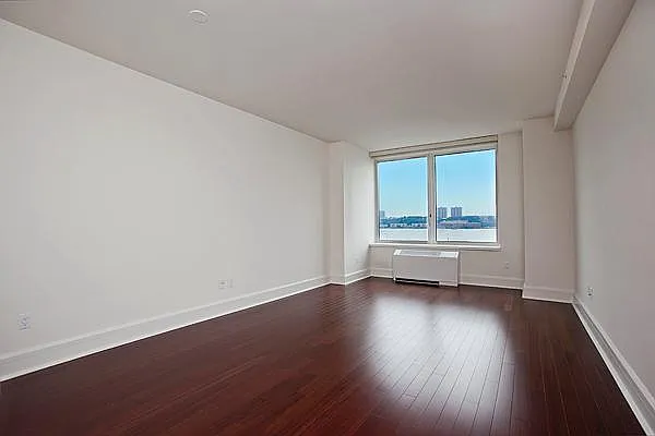 Rented by Living New York | media 37