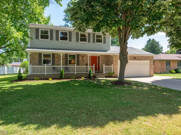 2917 Englewood Dr NE, Canton, OH 44721