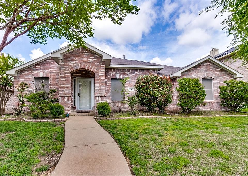 1st image of 2113 Silver Leaf Dr