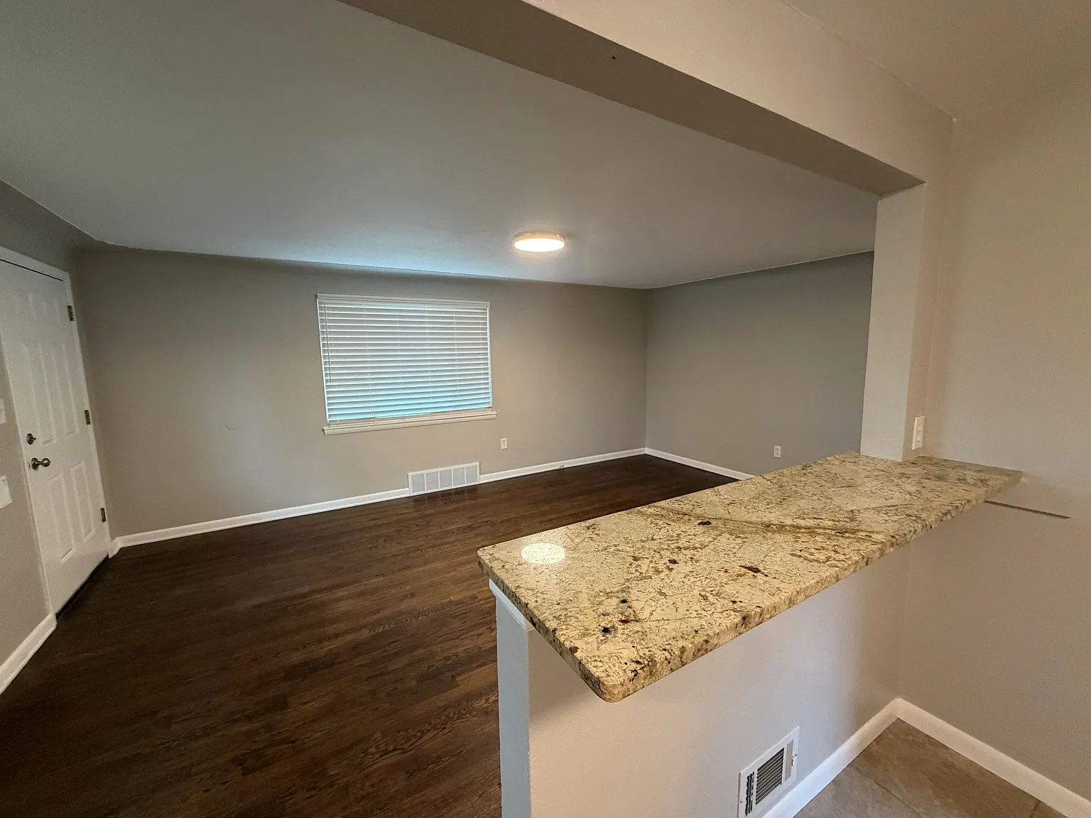 3611 Locust St - - — Photo 4