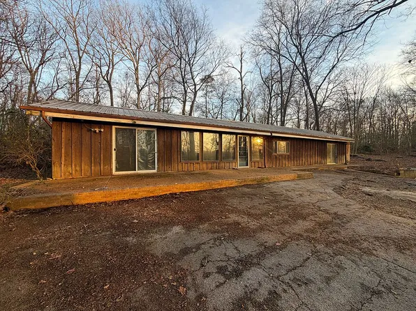 6504 Oak Dr, Harrison, TN 37341