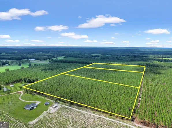 2 Bay Rd, Hoboken, GA 31542