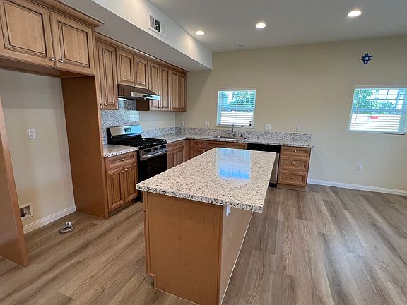 4th image of 9323 Park St #1