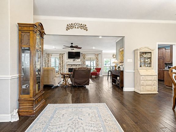 5th image of 1745 County Road 1106