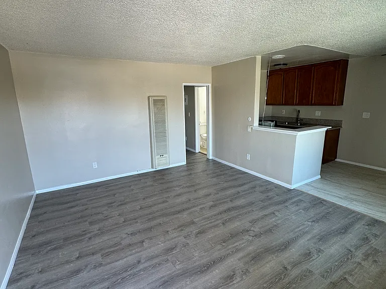 1401 S Gilbert St #24 — Photo 8