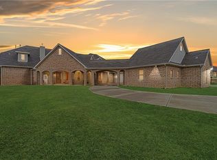 707 High Point Dr, Princeton, TX 75407