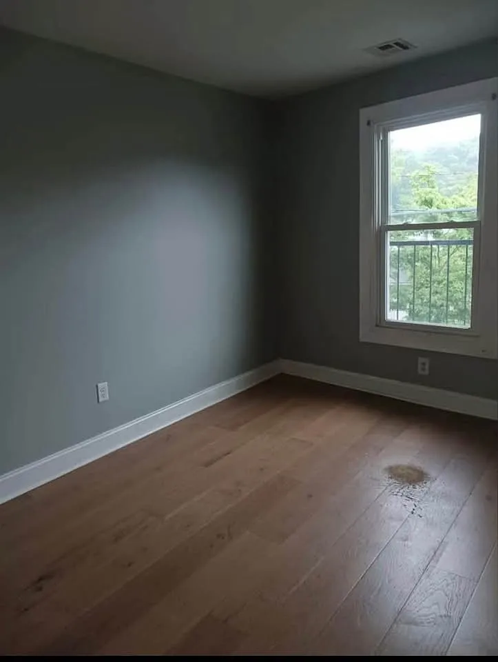 779 S Main — Photo 2