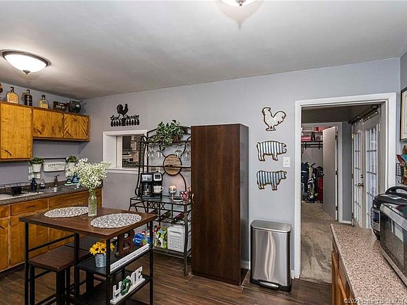 5th image of 1108 Spruce Dr