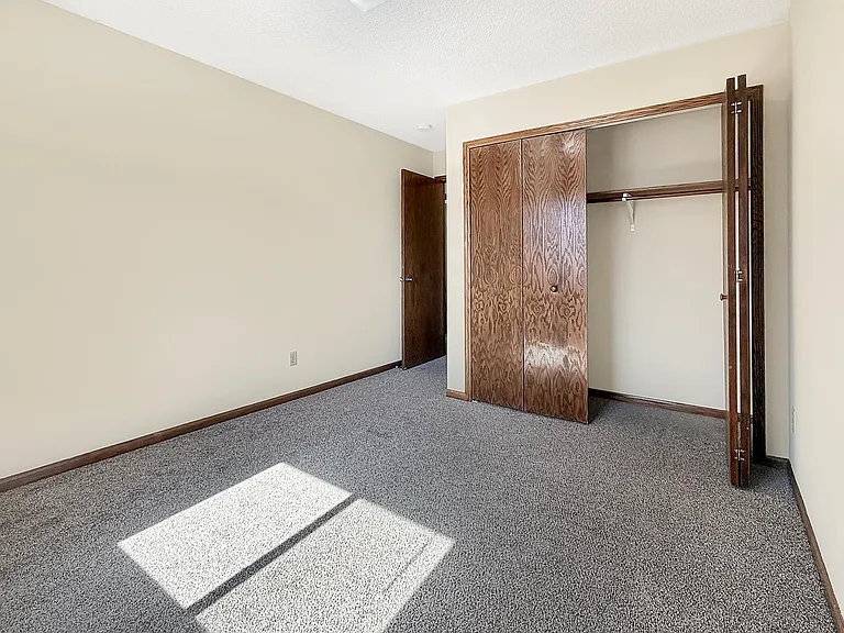 Parkview Manor — Photo 38