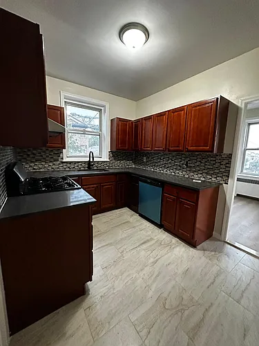 164 McAdoo Ave #2 Photo 1