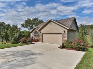 14 Golfcrest Cir, Kimberling City, MO 65686