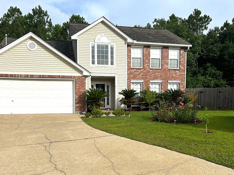18092 Cypress Ct — Photo 1