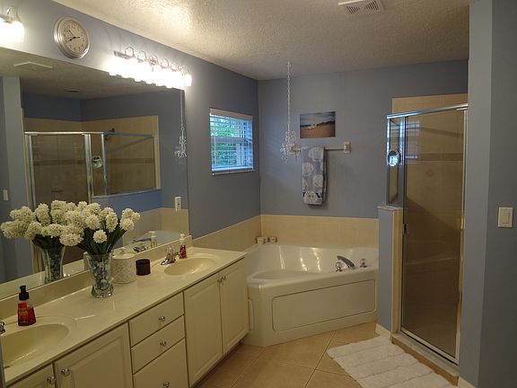 5th image of 3820 Waterford Dr