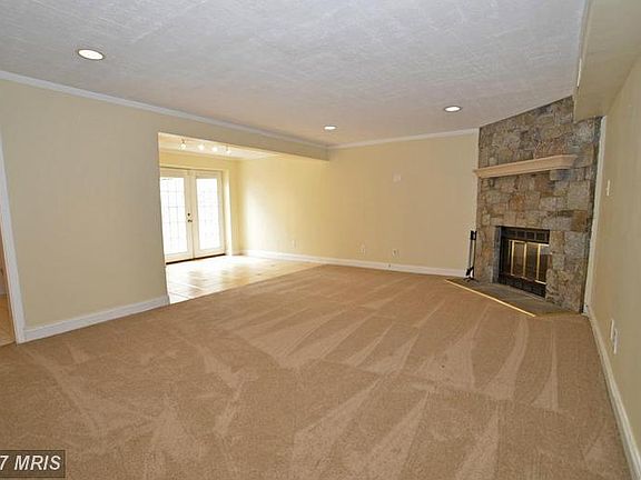 3rd image of 20345 Brandermill Dr