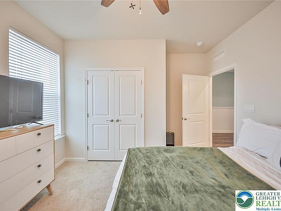 5th image of 8005 August Ave
